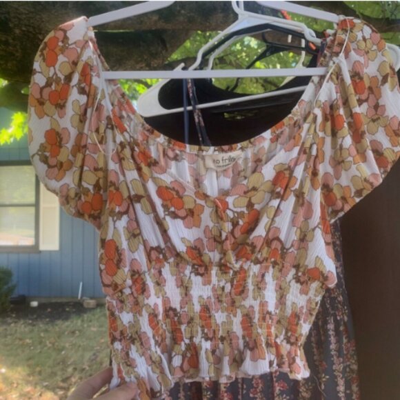 No Frills Los Angeles Womens Medium Floral Boho Summer Blouse Ruffle Crop Top - Picture 2 of 3
